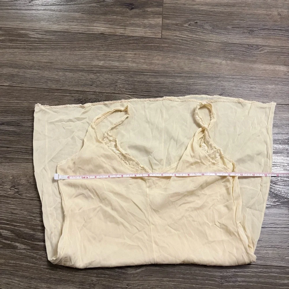 70s/80s European Vintage Silky Lace Bust Slip Dress (Cream/Nude) Size Small
